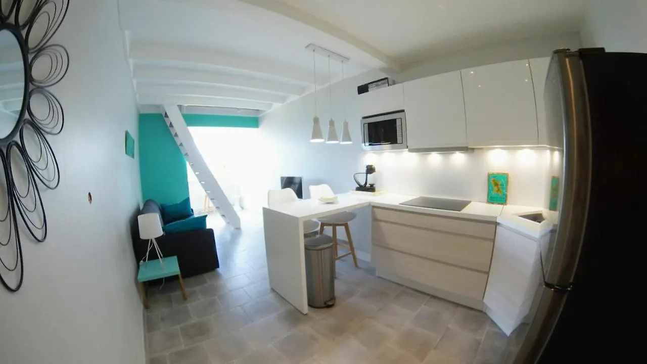 شقة Duplex Bwa Soley, Face A La Mer, A 5 Min Du Centre ! سكولكر